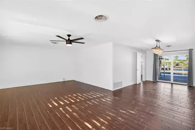 541 Bayside Dr, Fort Myers, FL 33919 - Photo 12