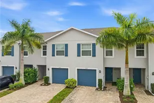15376 Wildflower Cir, Naples, FL 34119 - Photo 8