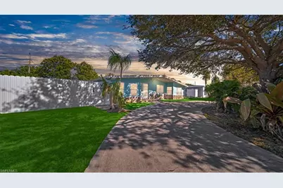 170 Poinsettia Cir NE, Port Charlotte, FL 33952 - Photo 2