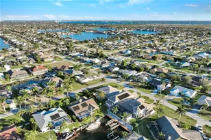 907 SW 51st Terrace, Cape Coral, FL 33914 - Photo 2