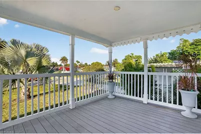 516 Menton Ln, Naples, FL 34112 - Photo 2