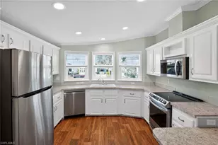 516 Menton Ln, Naples, FL 34112 - Photo 10