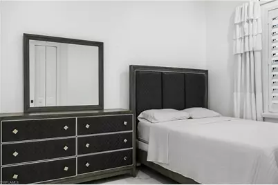 331 NE 7th St, Cape Coral, FL 33909 - Photo 10