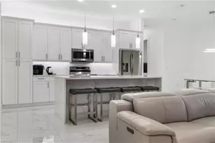 331 NE 7th St, Cape Coral, FL 33909 - Photo 20