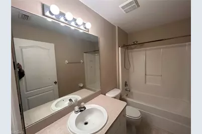 2016 NE 7th Pl, Cape Coral, FL 33909 - Photo 6