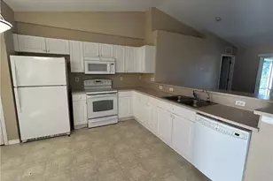 2016 NE 7th Pl, Cape Coral, FL 33909 - Photo 2