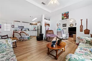 925 Yacht Club Way NW, Moore Haven, FL 33471 - Photo 10