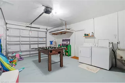 1432 Wellington Ct, Cape Coral, FL 33904 - Photo 24