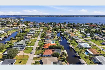 1432 Wellington Ct, Cape Coral, FL 33904 - Photo 40