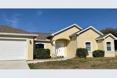 2323 NE 26th St, Cape Coral, FL 33909 - Photo 1