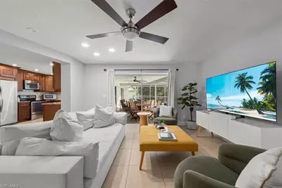 12150 McGregor Blvd, Fort Myers, FL 33919 - Photo 14