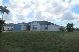 2026 NE 25th St, Cape Coral, FL 33909 - Photo 2