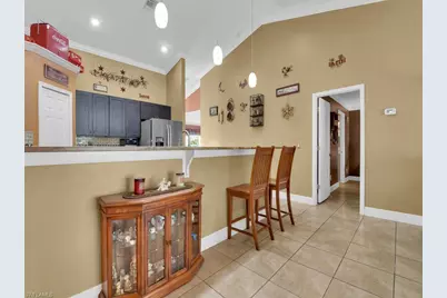 621 NW 28th Ter, Cape Coral, FL 33993 - Photo 4