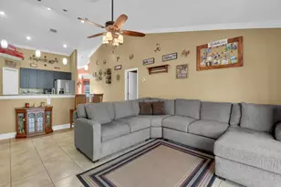 621 NW 28th Terrace, Cape Coral, FL 33993 - Photo 8