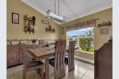 621 NW 28th Ter, Cape Coral, FL 33993 - Photo 6