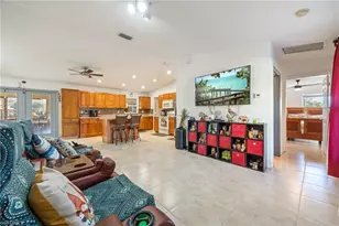 825 N Datil St, Clewiston, FL 33440 - Photo 12