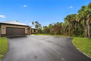 3244 32nd Ave SE, Naples, FL 34117 - Photo 4