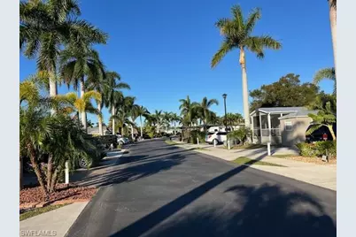 10342 Prairie Iris Trl, Fort Myers, FL 33905 - Photo 2