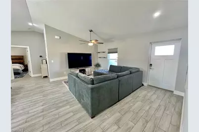 602 NW 21st Ter, Cape Coral, FL 33993 - Photo 6