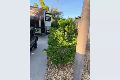 10345 Prairie Iris Trl, Fort Myers, FL 33905 - Photo 6