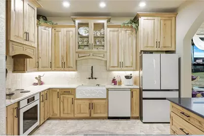 2709 NW 41st Ave, Cape Coral, FL 33993 - Photo 10