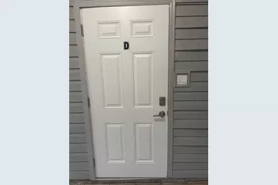 128 Eucalyptus Ct #D, Fort Myers Beach, FL 33931 - Photo 2