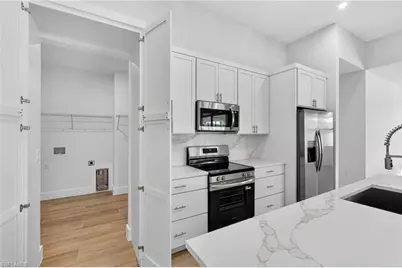 305 NW 15th Pl, Cape Coral, FL 33993 - Photo 12