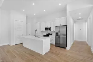 305 NW 15th Pl, Cape Coral, FL 33993 - Photo 10