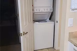 1209 Diplomat Pkwy E, Cape Coral, FL 33909 - Photo 10