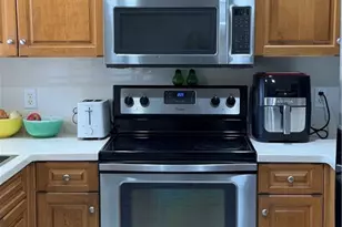 9409 Ivy Brook Run, Fort Myers, FL 33913 - Photo 6