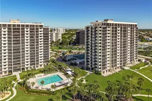 10851 Gulf Shore Dr, Naples, FL 34108 - Photo 38