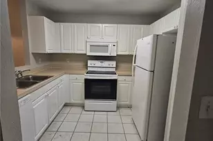 509 SE 6th Pl, Cape Coral, FL 33990 - Photo 6