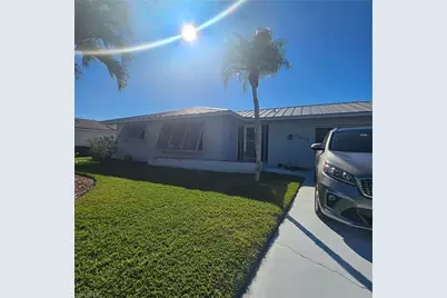 2248 Harvard Ave, Fort Myers, FL 33907 - Photo 4