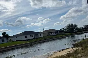 630 SW 15th St, Cape Coral, FL 33991 - Photo 4