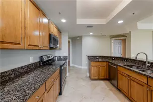 2745 1st St, Fort Myers, FL 33916 - Photo 6