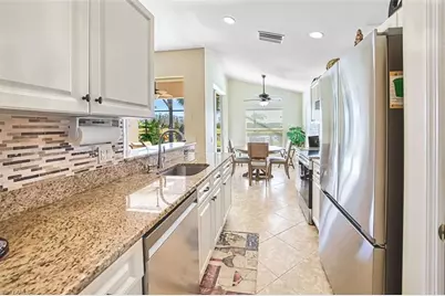 10089 Oakhurst Way, Fort Myers, FL 33913 - Photo 18