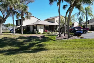 619 SE 12th Ave, Cape Coral, FL 33990 - Photo 2
