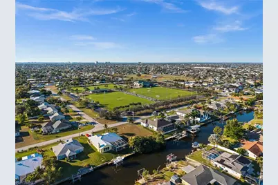 241 SW 40th St, Cape Coral, FL 33914 - Photo 10