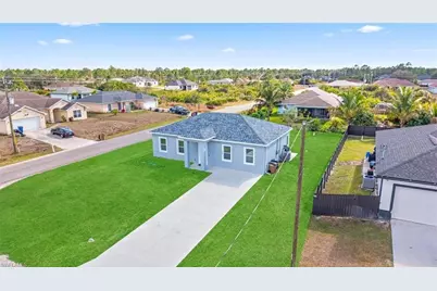 2501 26th St W, Lehigh Acres, FL 33971 - Photo 6