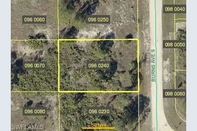 836 Burns Ave S, Lehigh Acres, FL 33974 - Photo 2