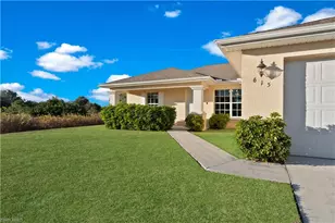 615 Chavers St, Lehigh Acres, FL 33974 - Photo 2