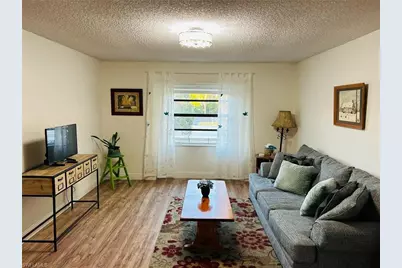 12620 Kenwood Ln #C, Fort Myers, FL 33907 - Photo 2