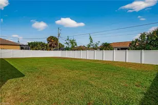1203 SW 11th Pl, Cape Coral, FL 33991 - Photo 28