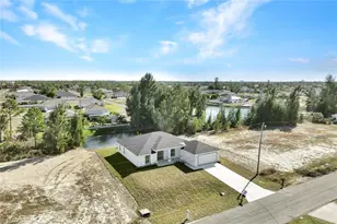 3537 NE 21st Ave, Cape Coral, FL 33909 - Photo 2