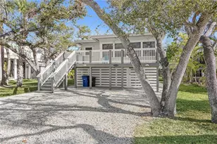 5731 Lauder St, Fort Myers Beach, FL 33931 - Photo 2