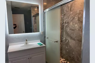 2002 SW 15th Pl, Cape Coral, FL 33991 - Photo 12