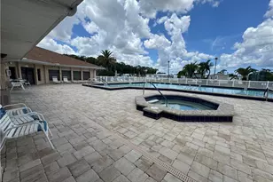 318 Fountainview Blvd, North Fort Myers, FL 33903 - Photo 18