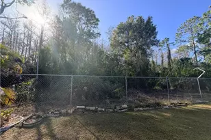 318 Fountainview Blvd, North Fort Myers, FL 33903 - Photo 12