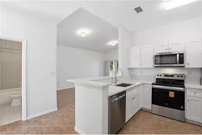 15401 Bellamar Cir #621, Fort Myers, FL 33908 - Photo 6