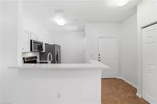 15401 Bellamar Cir, Fort Myers, FL 33908 - Photo 8